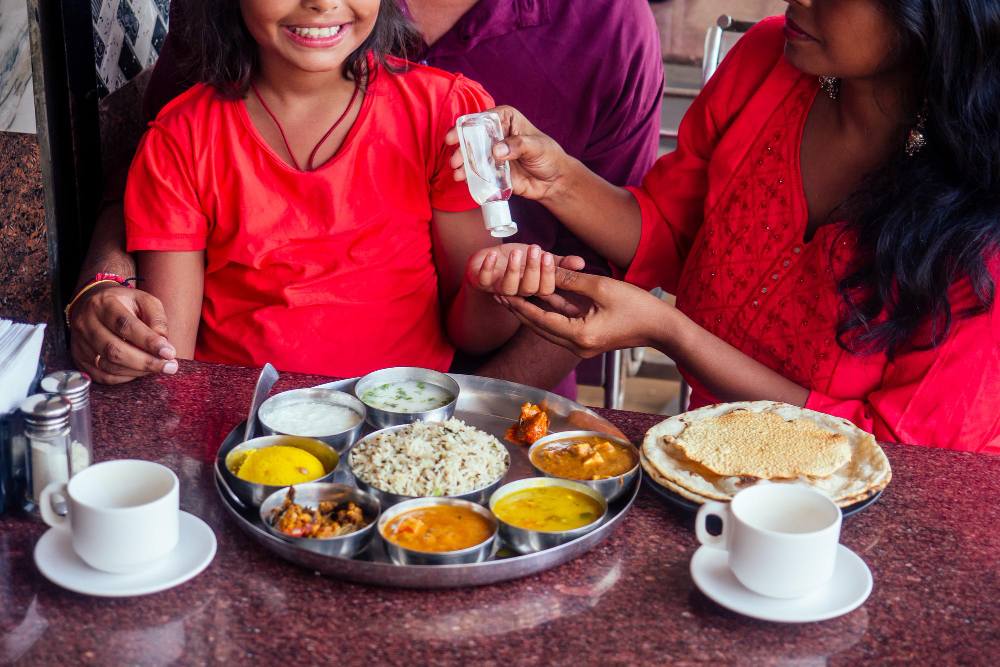 How To Eat An Entire Sri Lankan Meal & Walk Away Unhurt